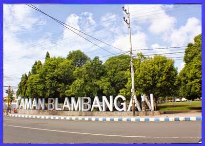 Taman Blambangan Alun-Alun Kota Banyuwangi Taman Blambangan Alun-Alun Kota Banyuwangi