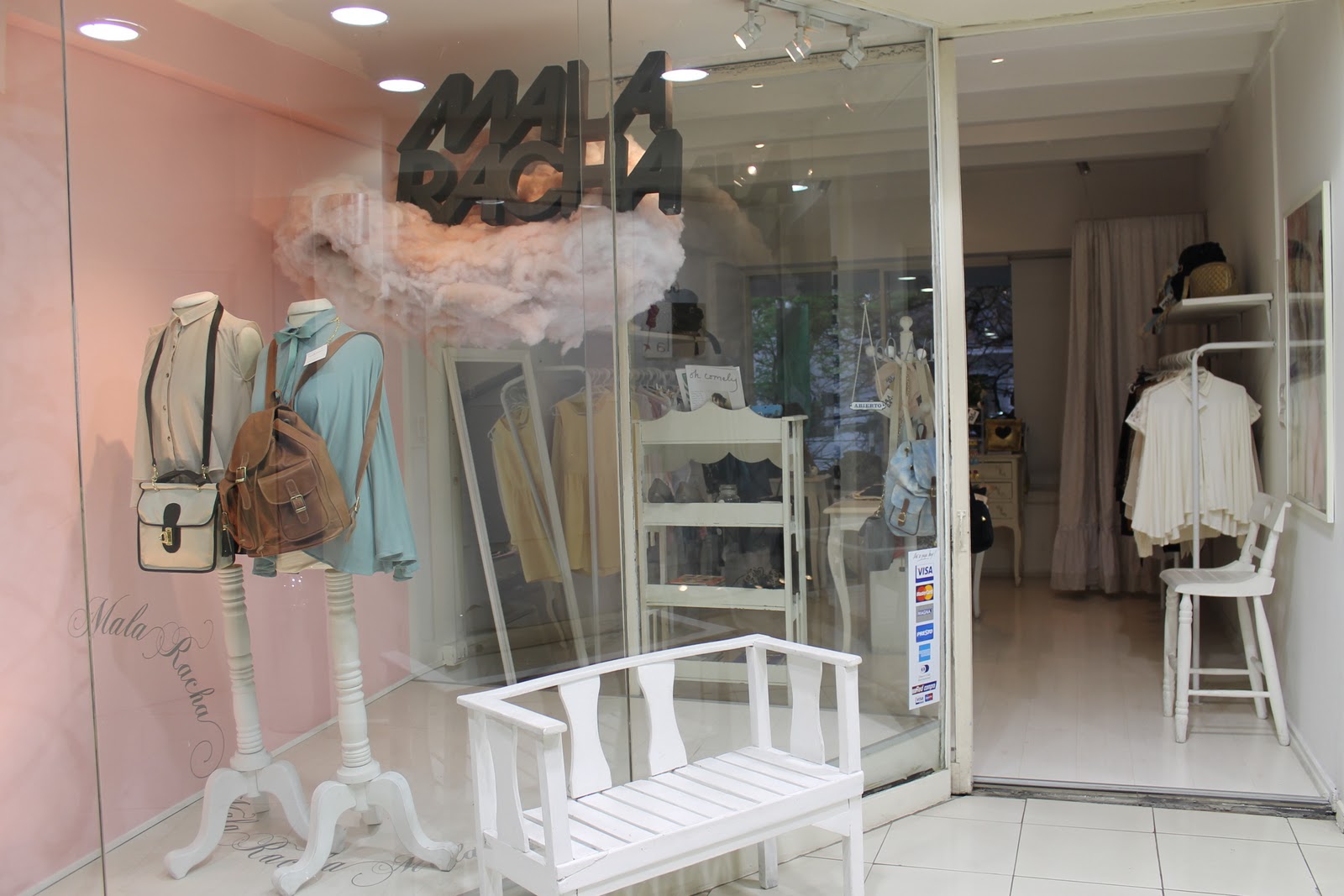 twin birds: Visita Tienda Mala Racha ♥