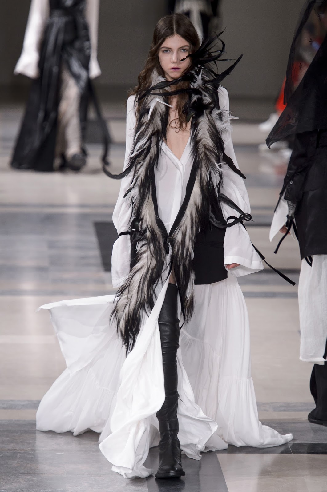 FEATHERS AND FLOW: ANN DEMEULEMEESTER