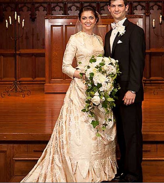 В каком платье выходить замуж. Эллисон Шеллито свадебное платье. Свадебное платье второй раз замуж. Платье на вторую свадьбу для невесты. Свадебные платья для бракосочетания в 40.