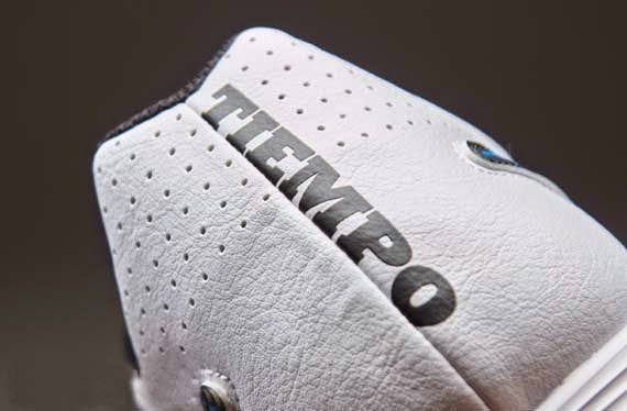 2014 Nike Tiempo Part of Shine through Collection | News ...
Nike Tiempo 2014 Futsal