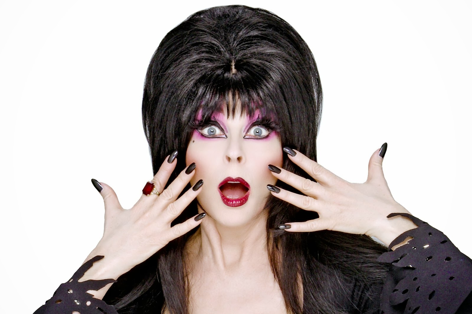 ELVIRA, MISTRESS OF THE DARK PELICULA ONLINE Veamos Una De Miedo
