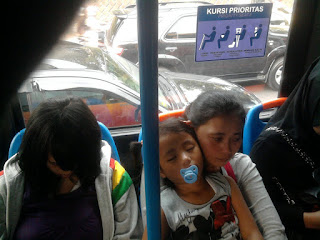 Busway | Bus Transjakarta | Citizen Journalism | Universitas Borobudur | Kisah Remaja Busway | Bus Transjakarta | Citizen Journalism | Universitas Borobudur | Kisah Remaja