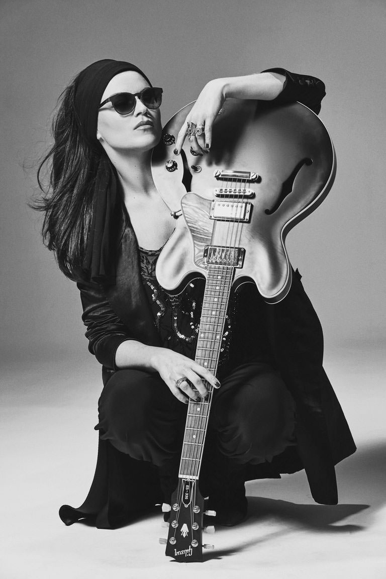 Melody Gardot This Foolish Heart Could Love You Melody Gardot | Melody gardot, Female guitarist, Musician photography