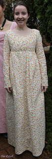 http://tiarayel.blogspot.com.au/2014/11/regency-day-dress.html