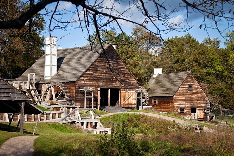Living in Changing Times: James Leonard and the Puritan Ironworks