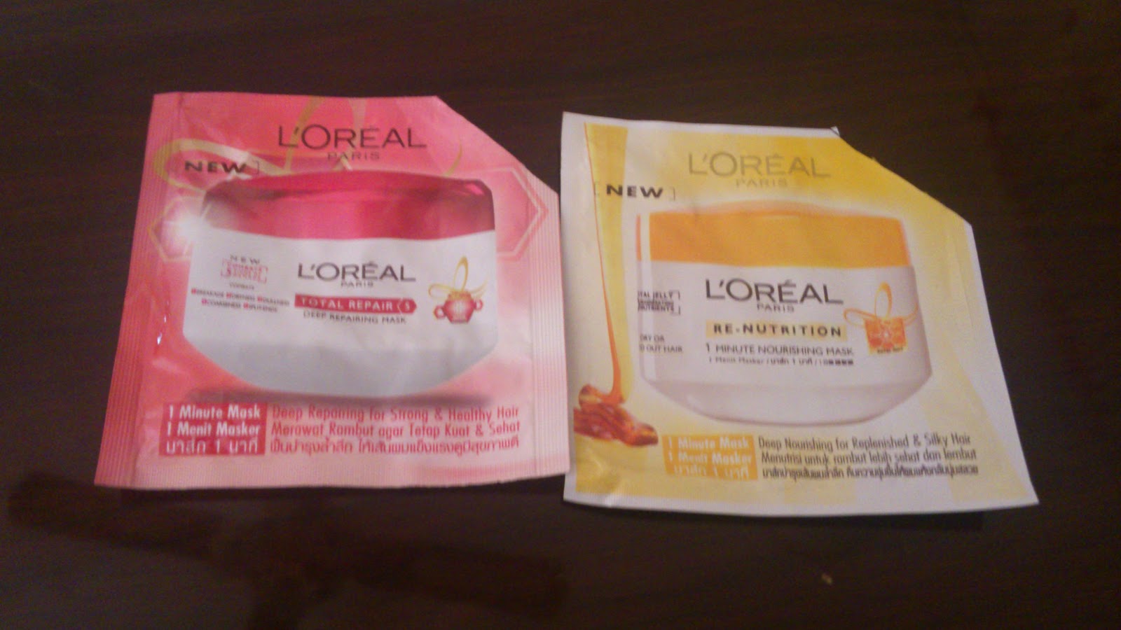 anything in my drawer, shopping bag, kitchen hair care L'oreal hair mask sachet