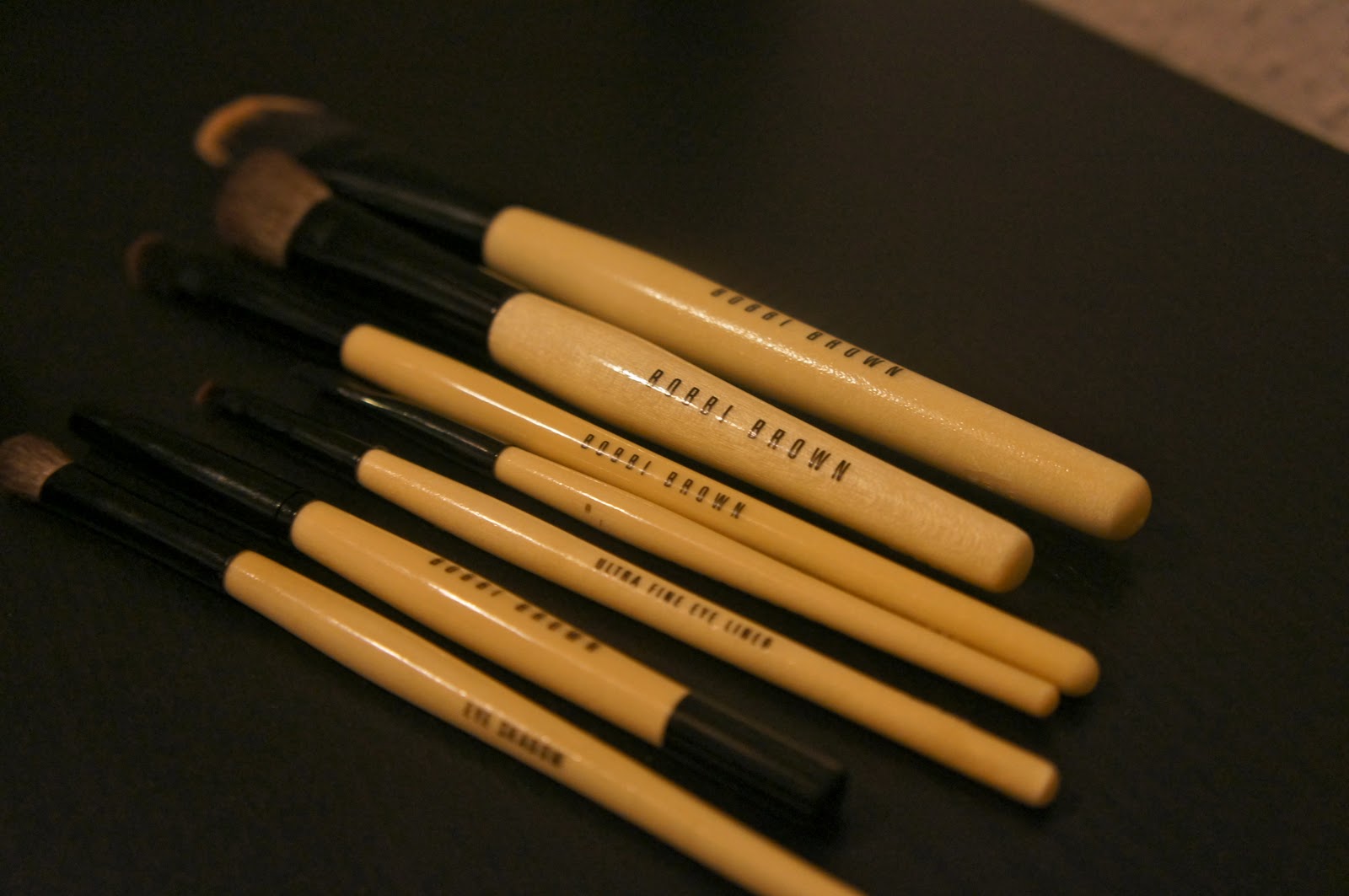 Yolanda G ♥ Bobbi Brown make up brushes