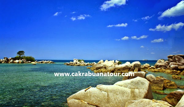 Paket Tour di pantai Pulau Belitung Paket Tour di pantai Pulau Belitung