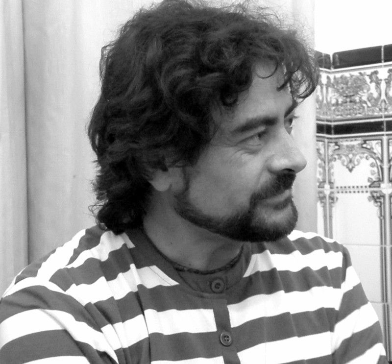 MÁS QUE LIBROS: ENCUENTRO LITERARIO CON MIGUEL ÁNGEL GARCÍA ARGÜEZ