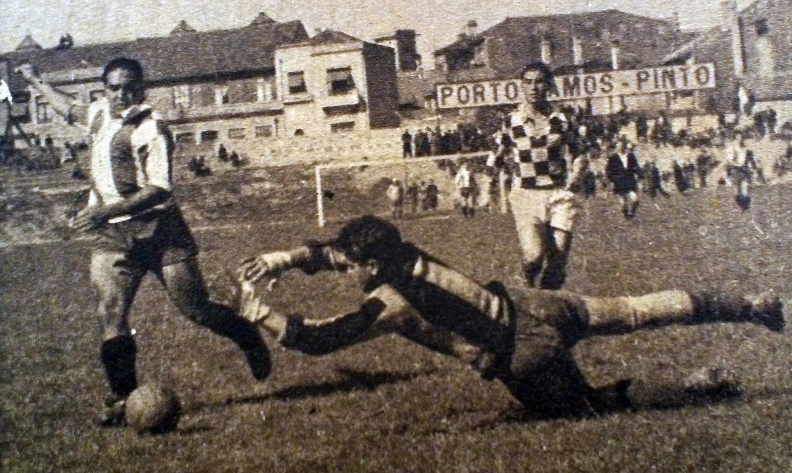 Memória Azul Correia Dias