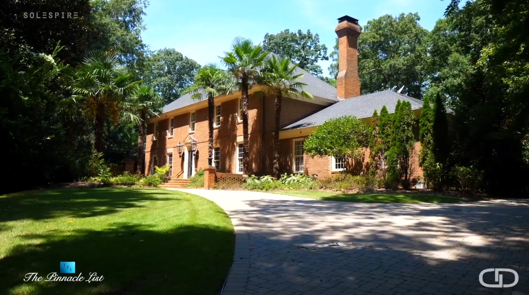 37 Interior Design Photos vs. 6000 Winterthur Ridge, Atlanta Luxury Home Tour