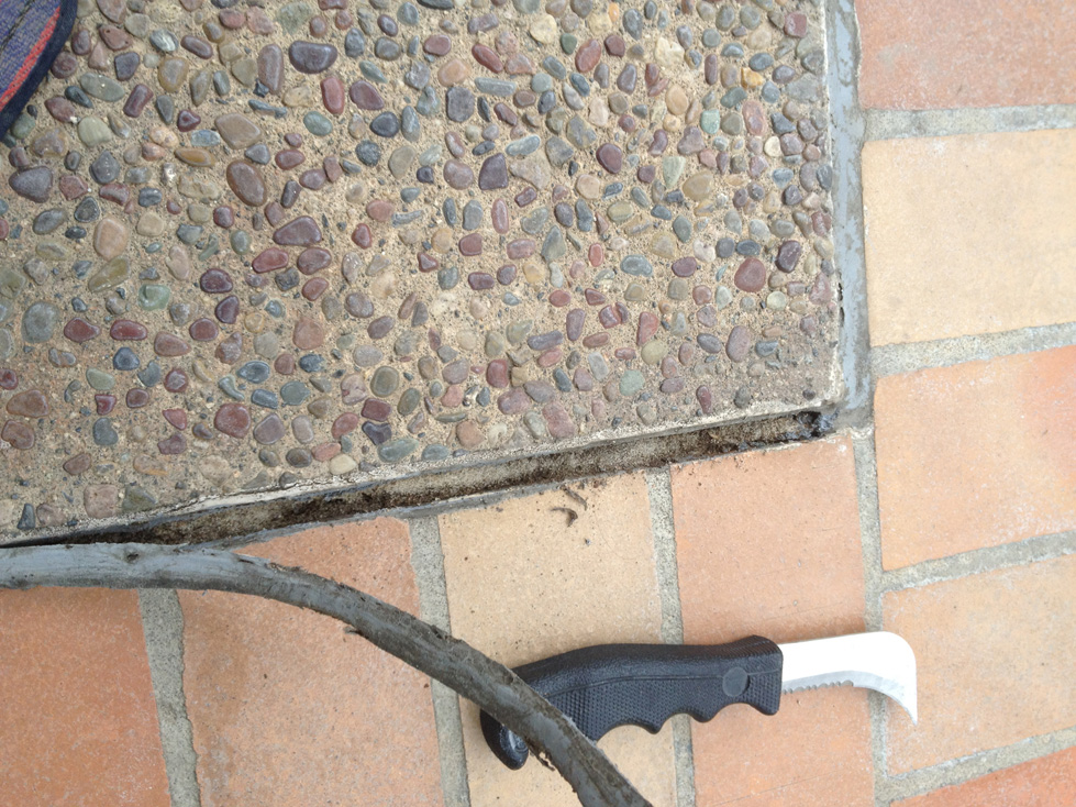 Wine Country Pools And Supplies Replacing The Caulking Around A Pool