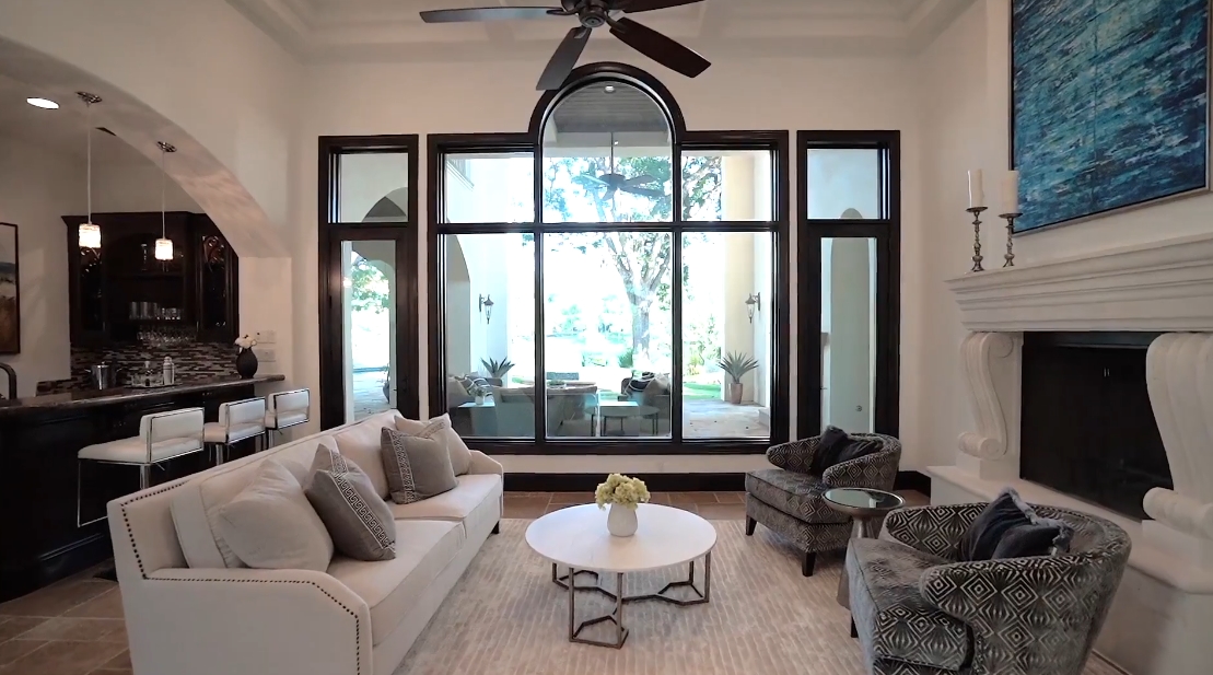 Tour Lake Austin Waterfront Modern Classic Home vs. 25 Interior Design Photos