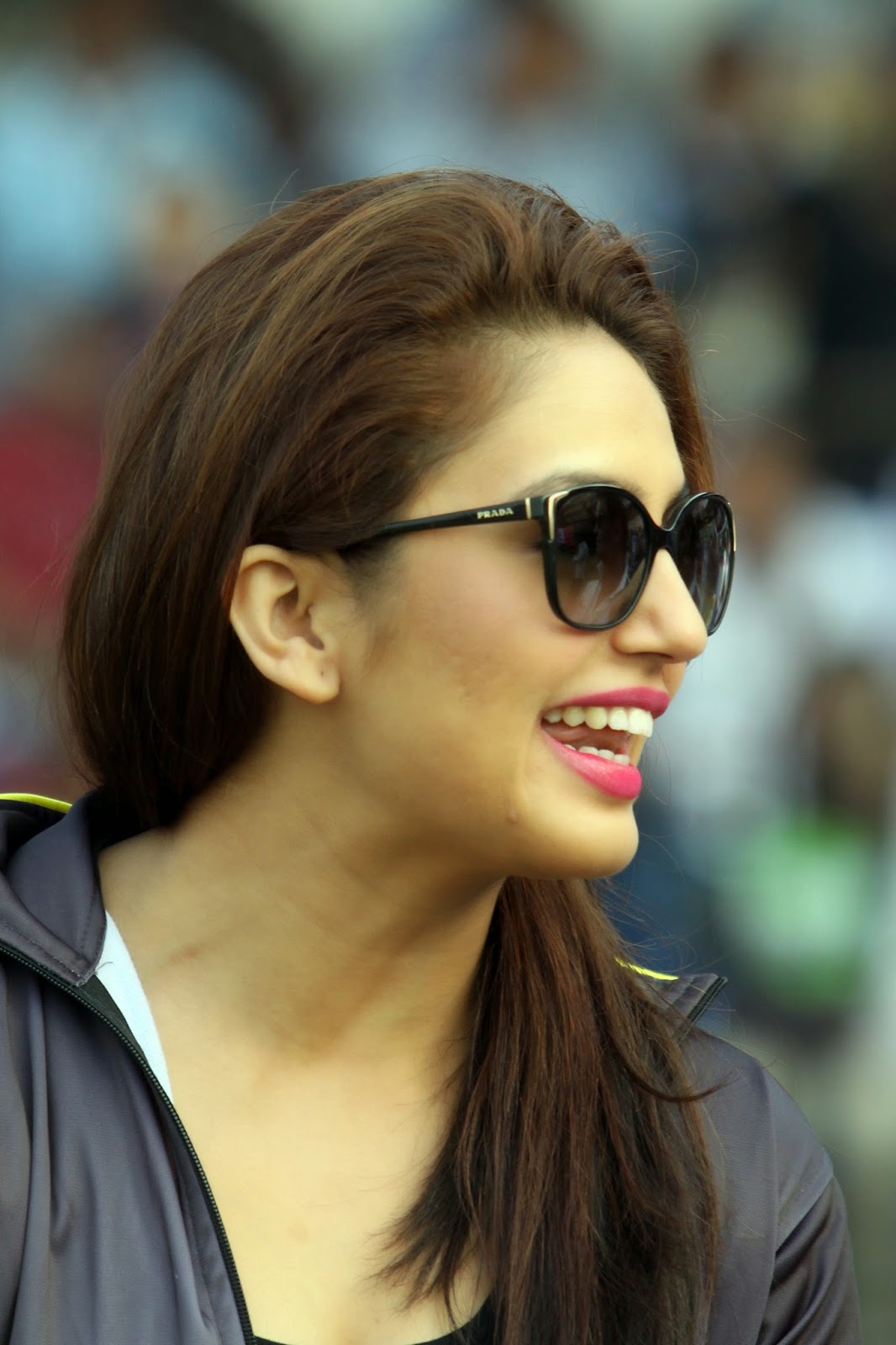 High Quality Bollywood Celebrity Pictures Huma Qureshi Looks Super Sexy At Mumbai Heroes Vs