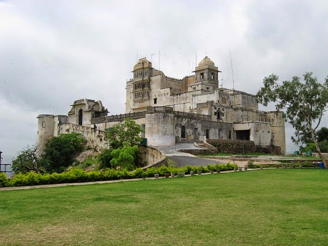 Monsoon Palace in Udaipur Monsoon Palace in Udaipur, Rajasthan