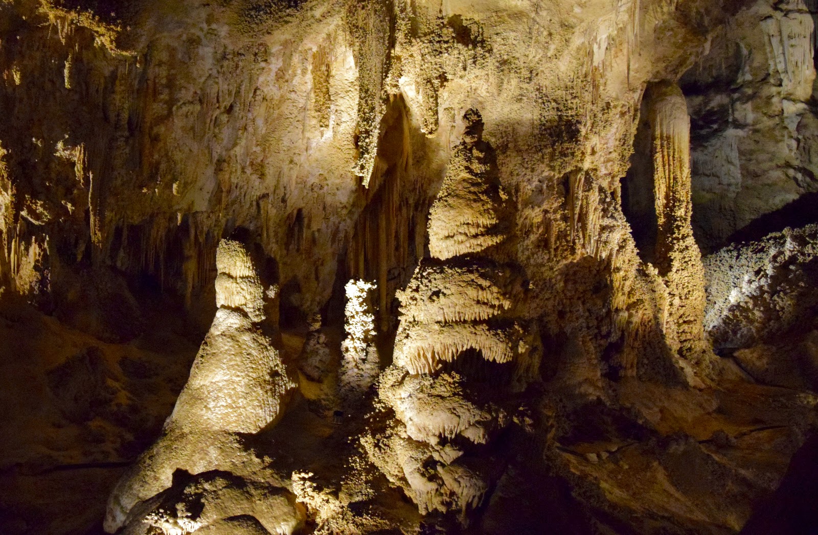 HappiLeeRVing Southern New Mexico Sunshine, Bat Caves and Aliens