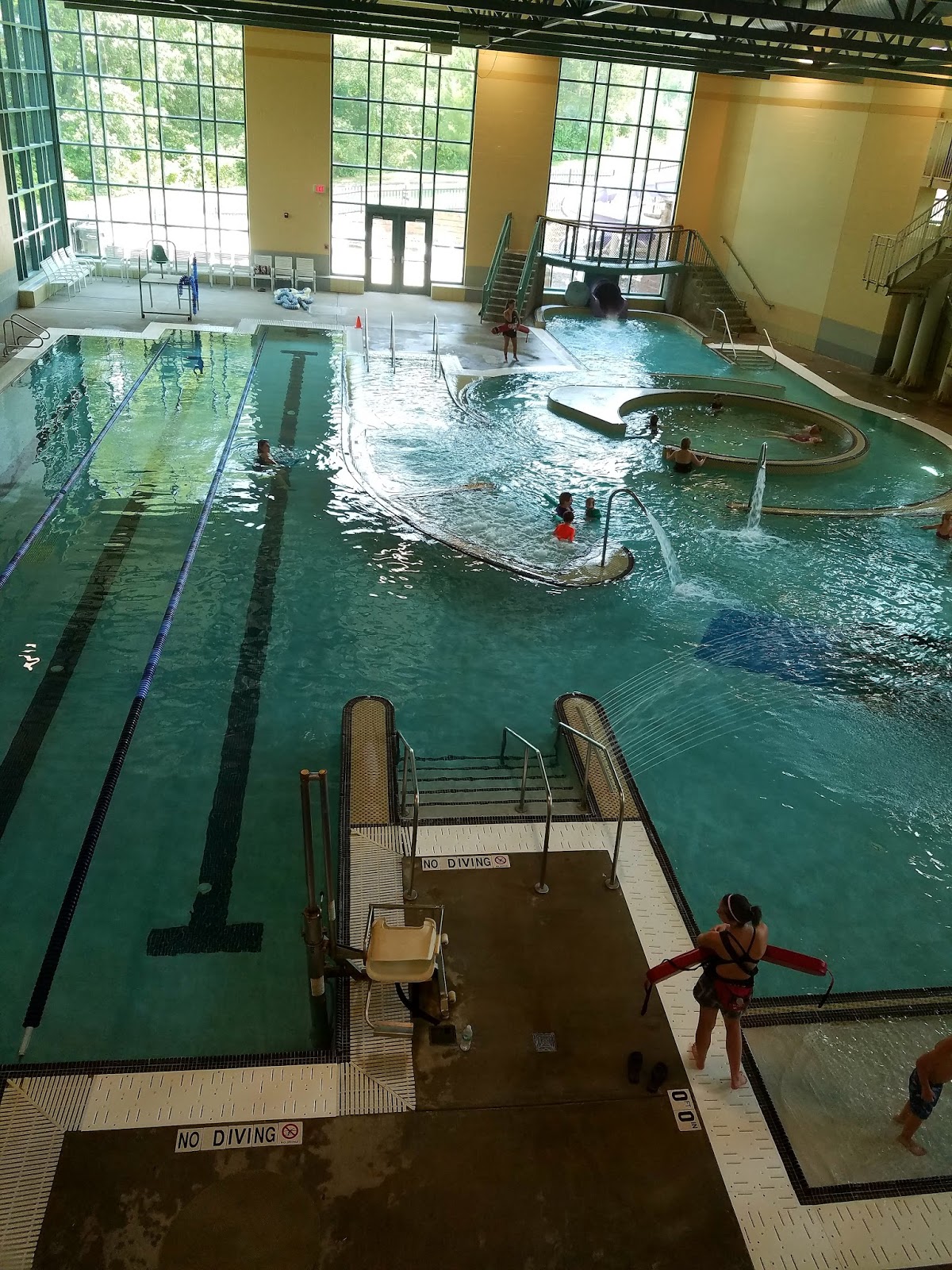 arnold swimming pool