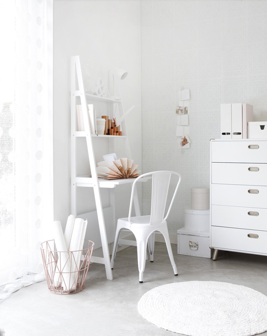 Pure white interiors by Kim Timmerman
