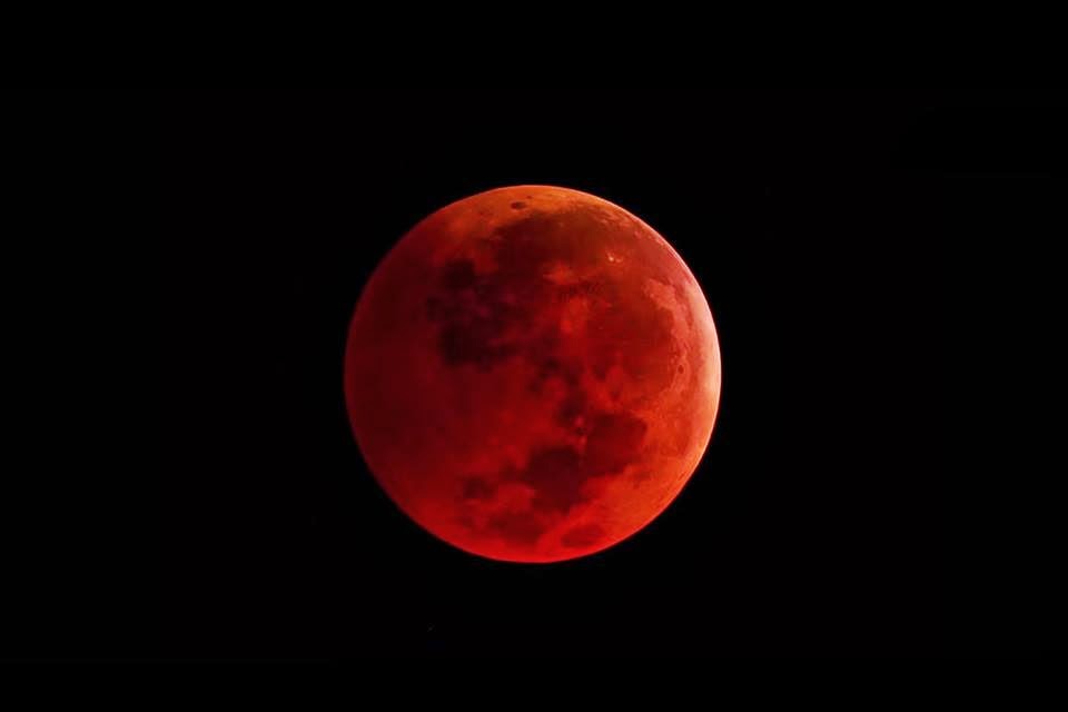 Lighted Lamp Ministries: Revelation 17; The Blood Moon(s) (months