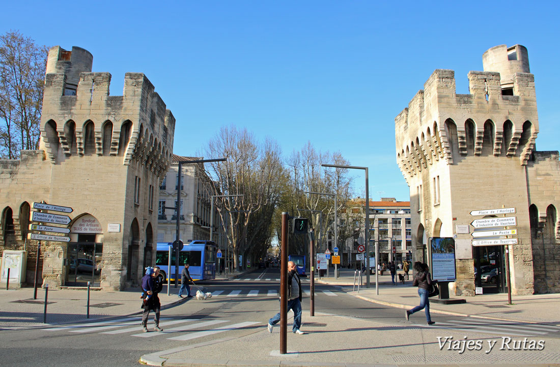 Puerta de La Republica, Muralla de Avignon