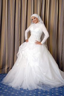 فساتين زفاف للمحجبات , صور فساتين عرس محجبات 2023 , فساتين زفاف اسلامية