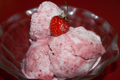 http://www.lazygastronome.com/vegan-no-churn-strawberry-ice-cream/