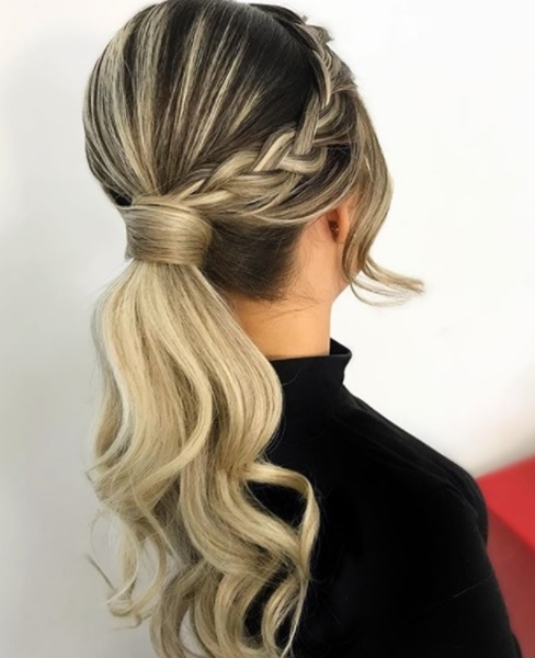 PENTEADO DE FESTA: RABO DE CAVALO (PONYTAIL) - Madrinhas de Casamento