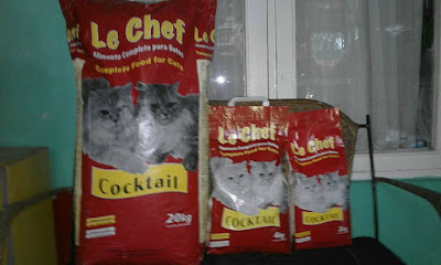http://meeowhouse.blogspot.co.id/2015/12/makanan-kucing-le-chef.html