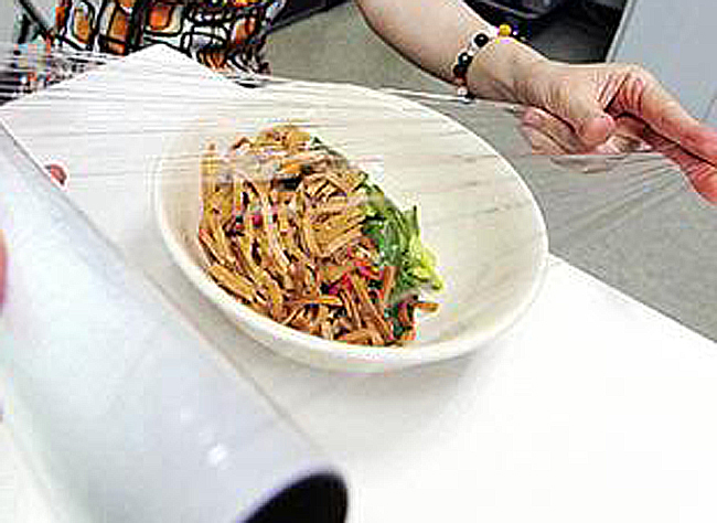PVC保鮮膜 千萬別裝含油食物