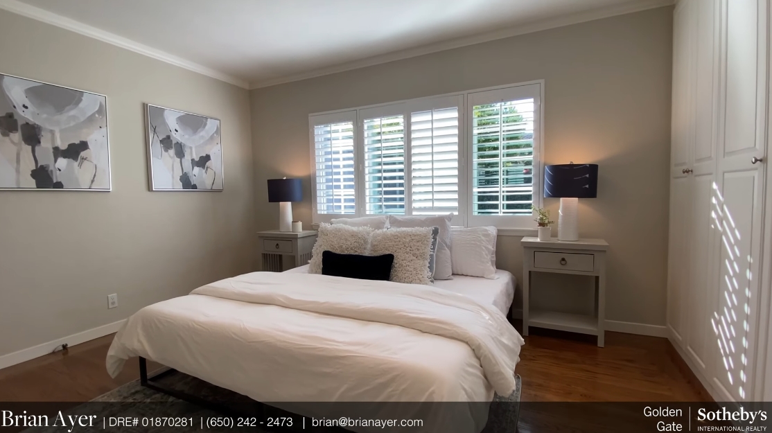 Tour 227 King St, Redwood City, CA vs. 17 Interior Design Photos