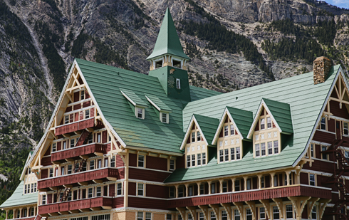 Prince Of Wales Hotel Waterton Lakes National Park Medicine Hat News Hotel Was Designated A National Historic Site Of Canada In 1995 Prince Wales Waterton Lakes Park Ca 1930sprince