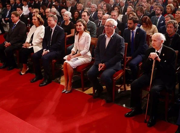 Queen Letizia wore Felipe Varela dress and Magrit shoes, carried Felipe Prieto cluth bag, Felipe Varela silver belt