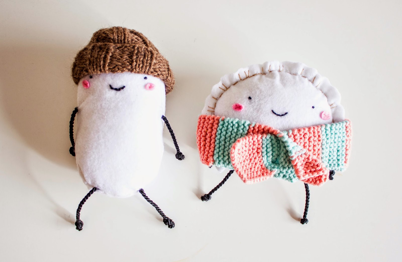 Ana Oncina Ilustración Muñequitos de Croqueta y Empanadilla en VENTA!