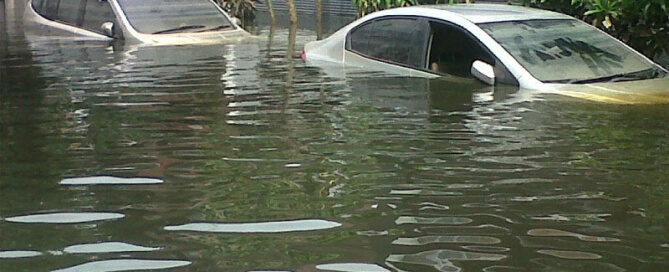 Pertolongan Pertama pada Mobil yang Terendam Banjir