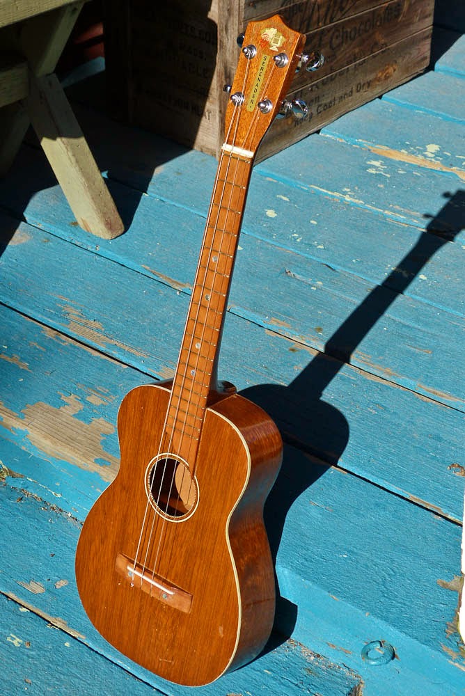 c.1970 Japanesemade B&J Serenader Baritone Ukulele