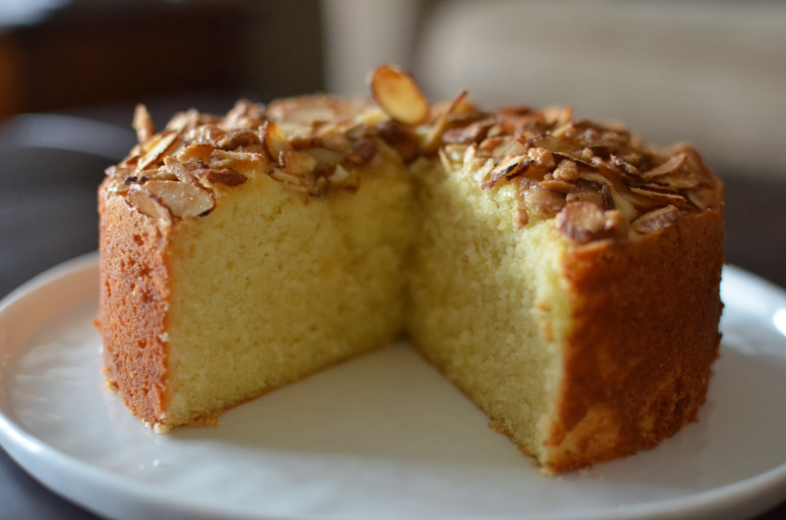 playing-with-flour-almond-semolina-cake