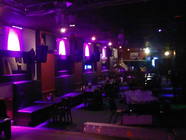 Red Star Cocktail Lounge in Chicago’s south side, featuring sound and lighting design from Guitar Center Professional in collaboration with GC Pro affiliate Accutronics. gc pro, guitar center professional, installation, red star cocktail lounge, chicago, lighting, sound