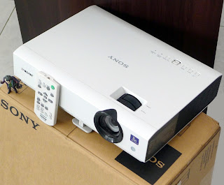 Proyektor Sony VPL-DX111 ( Fullset )