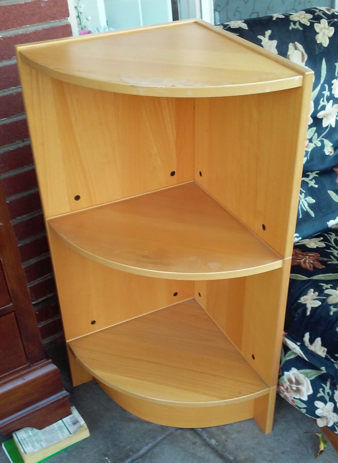 UHURU FURNITURE & COLLECTIBLES SOLD 39" Tall Maple Effect Corner Shelf 30