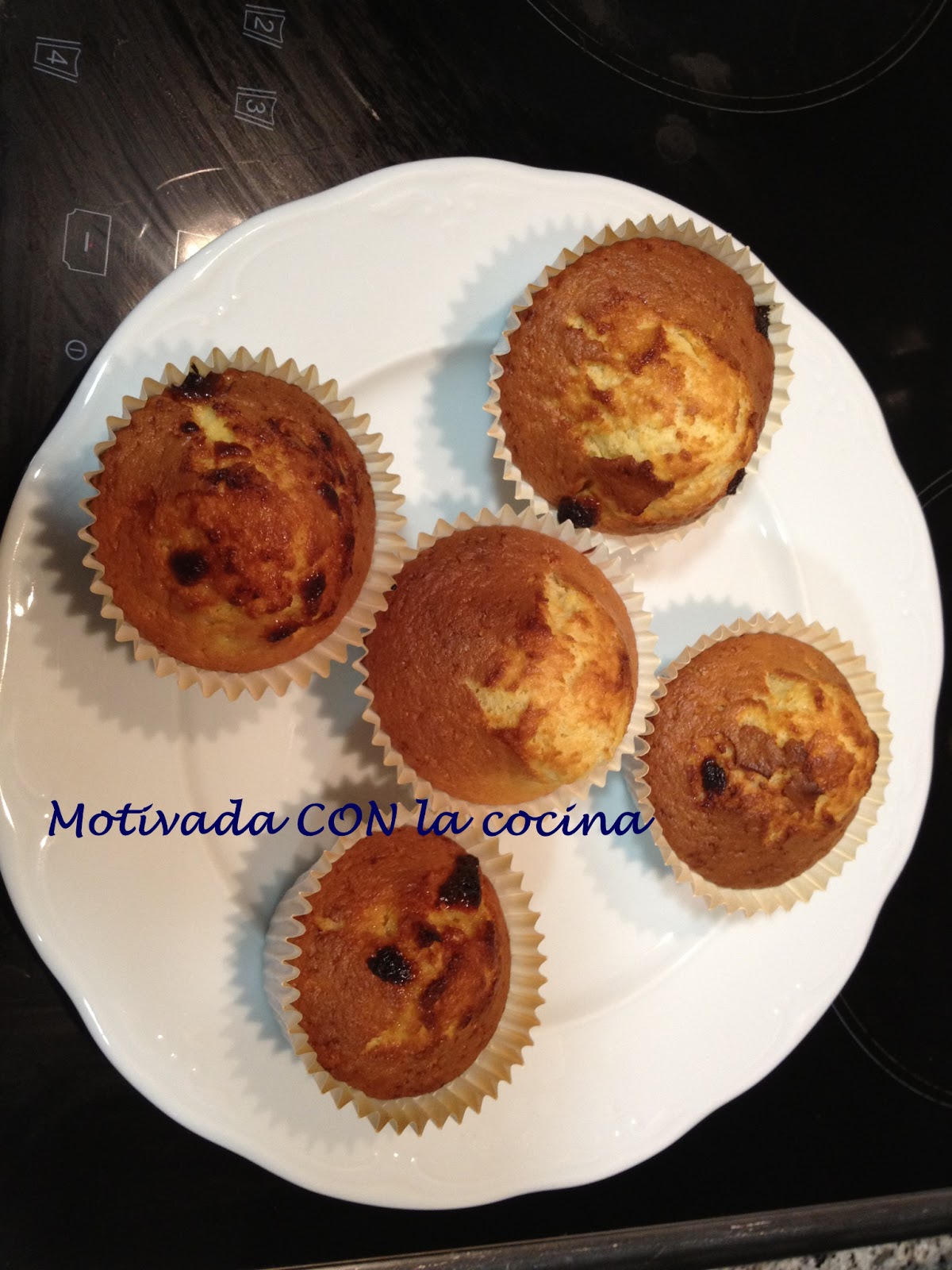 MOTIVADA CON LA COCINA Muffins de chocolate blanco