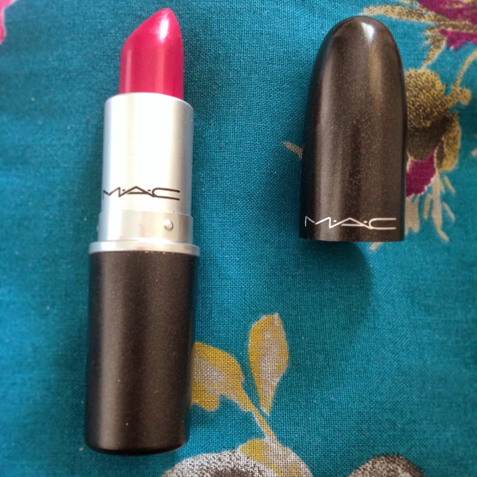 Mac Lipstick Girl About Town