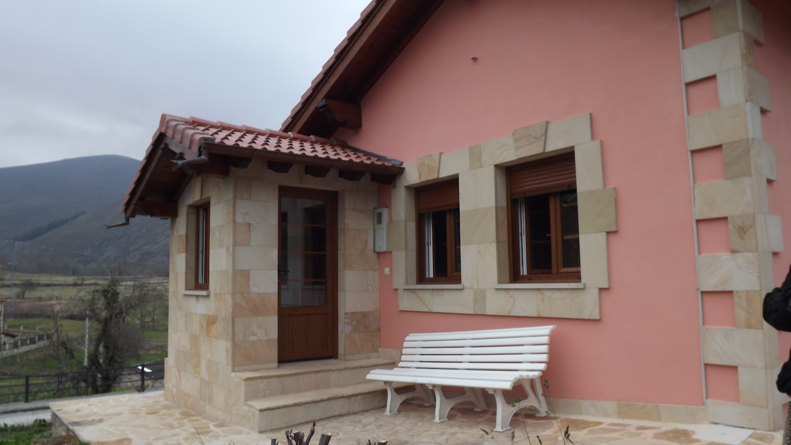 Garabandal Properties for rent and for sale