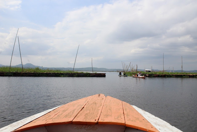 Diatas Perahu Motor di Rawa Pening Diatas Perahu Motor di Rawa Pening