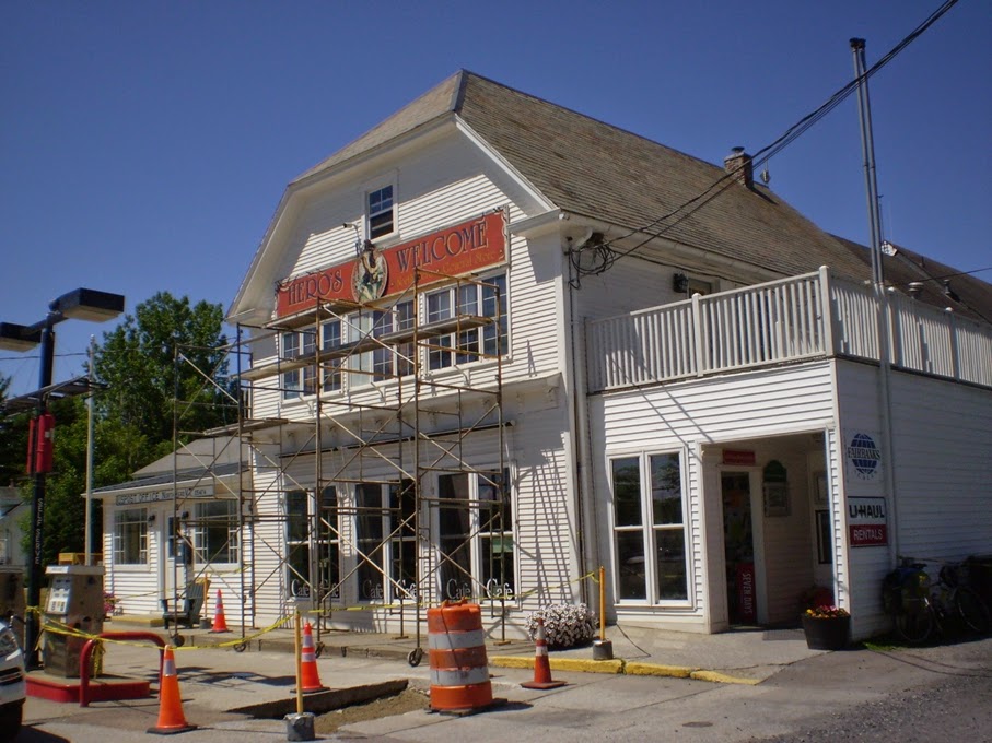 Travel Wolfe Back on Isle La Motte