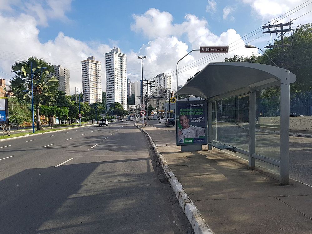 Rodoviários impedem saída de ônibus das garagens nesse domingo em Salvador