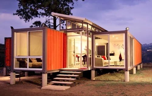 03-Night-Side-View-Recycled-Container-House-Architect-Benjamin-Garcia-San-Jose-Costa-Rica-Solar-Panels-Recycled-Metal-www-designstack-co
