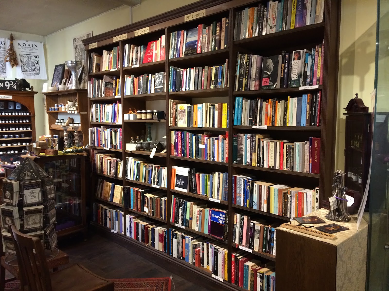 Inside Treadwell's
