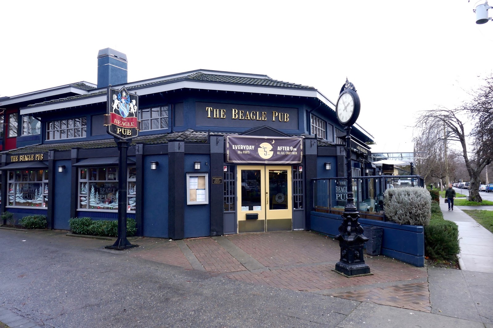 Have Pen and Camera, Will Travel