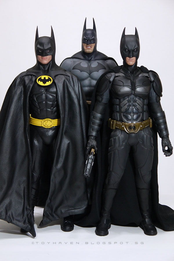 toyhaven: Comparison pictures of Hot Toys 1:6 Batman figures - Dark Knight,  Arkham, 1966, 1989 etc